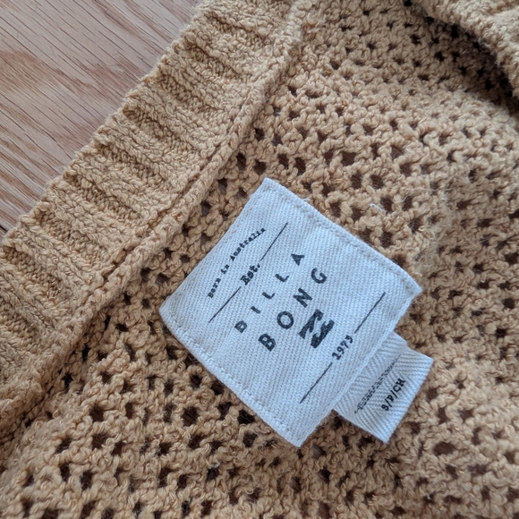 Billabong Women's Cropped Tan Cardigan - Picture 3 of 3